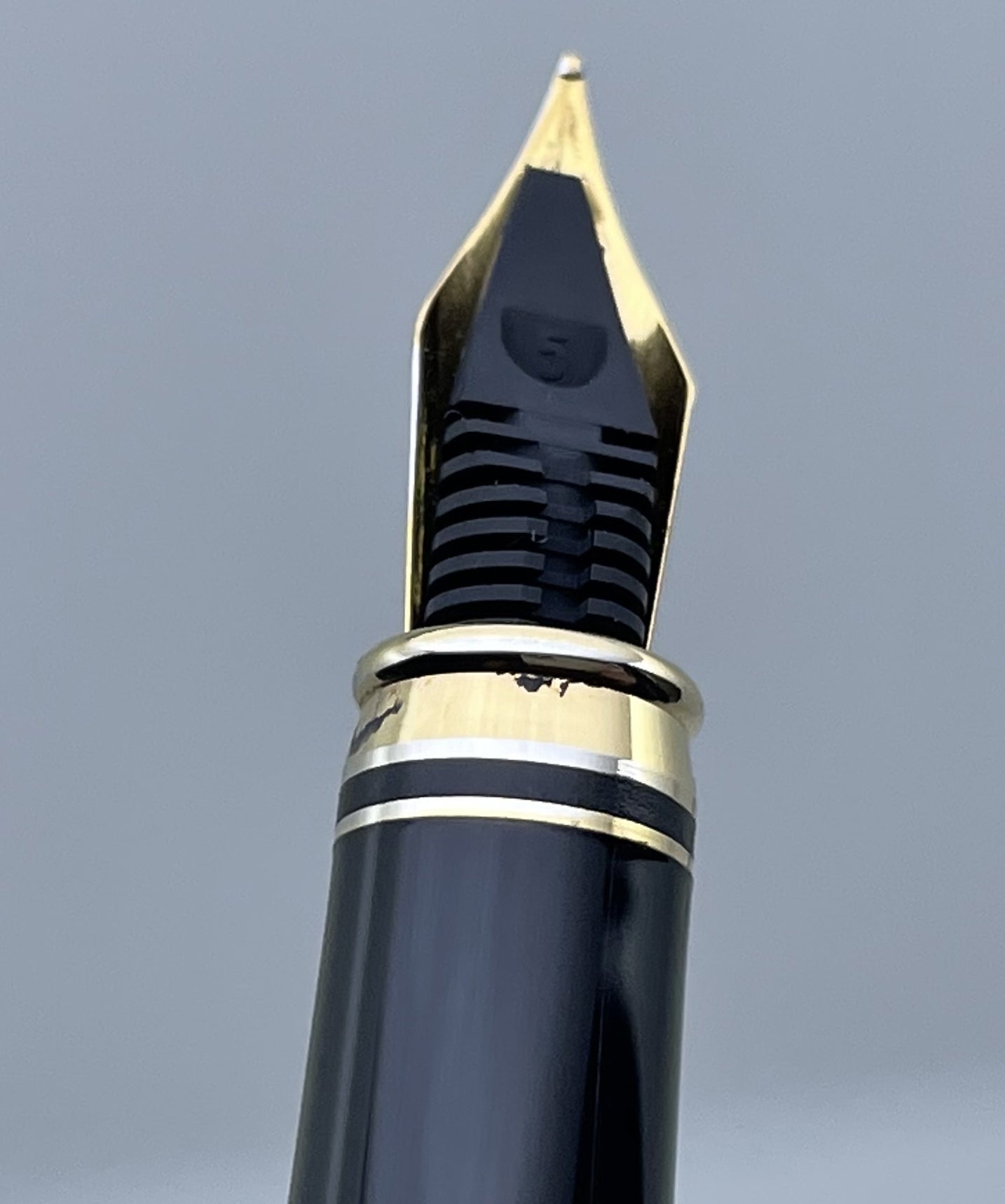 Delta Gold Plated Vintage Fountain Pen