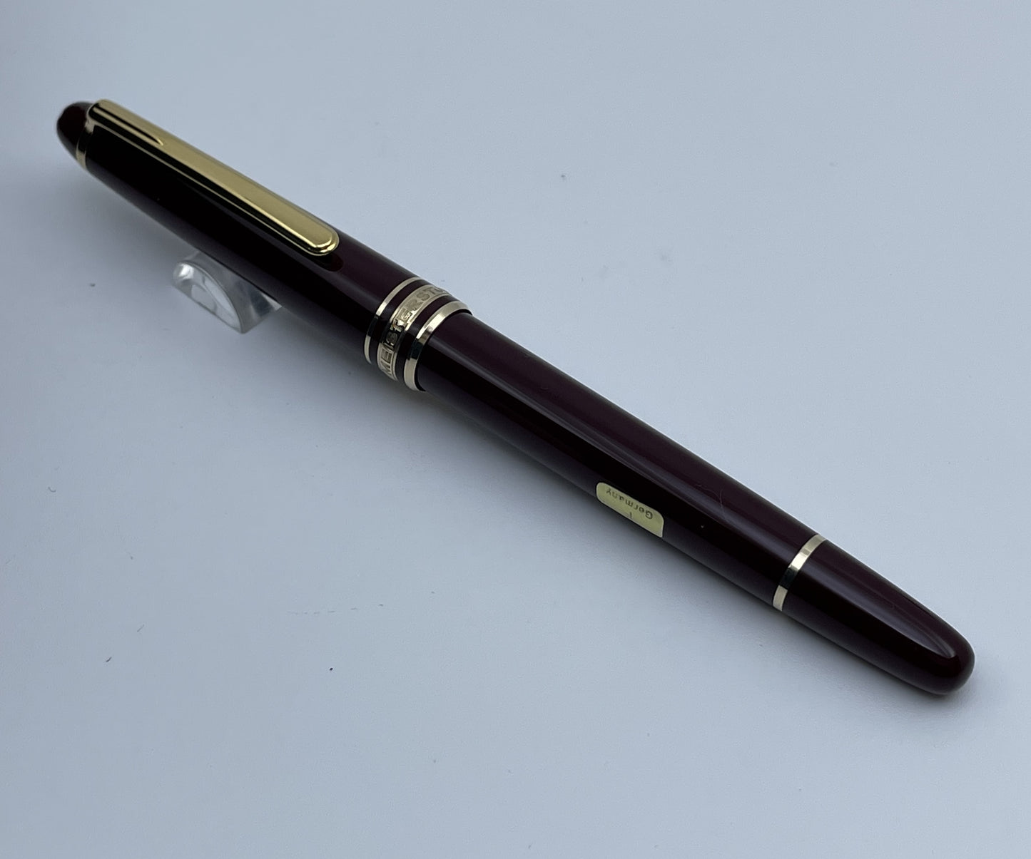 NOS Montblanc Meisterstuck Classique No.144R Burgundy Fountain Pen