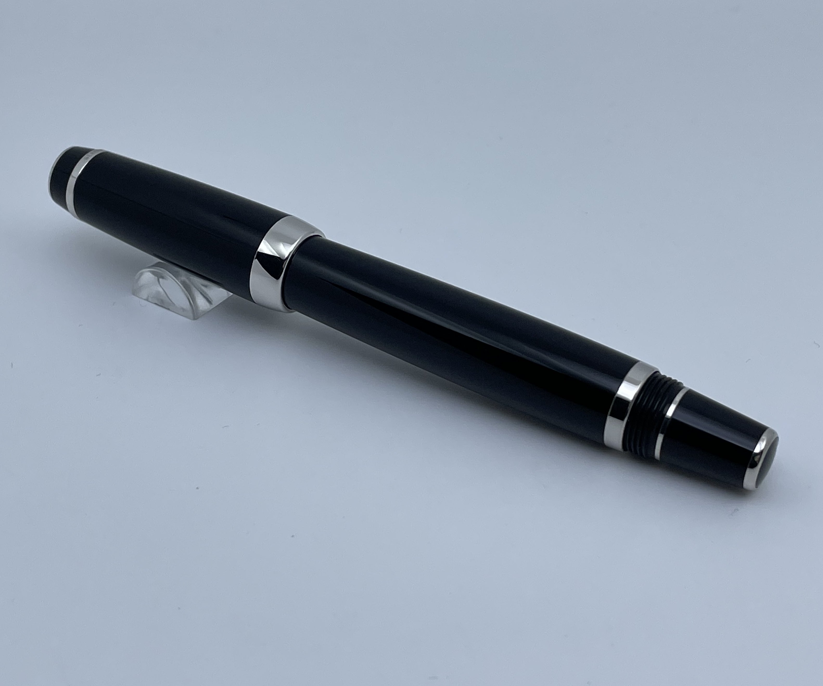 Montblanc boheme noir ballpoint pen hotsell