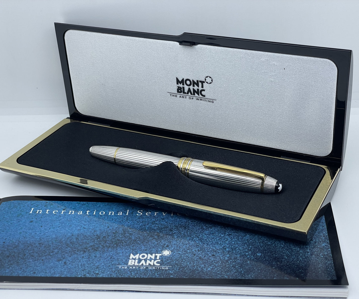 Montblanc Meisterstuck 146 LeGrand Solitaire 925 Sterling Silver Fountain Pen