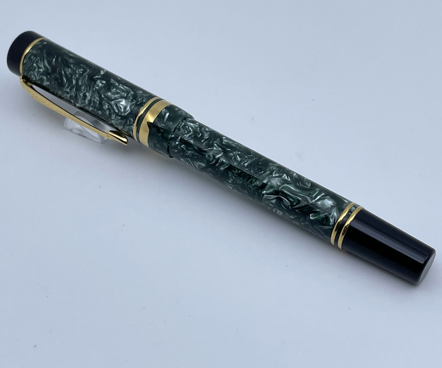 Parker Duofold International Green Marble Fountain Pen