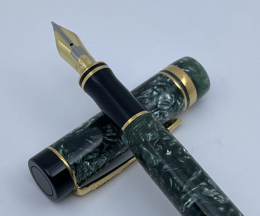 Parker Duofold International Green Marble Fountain Pen
