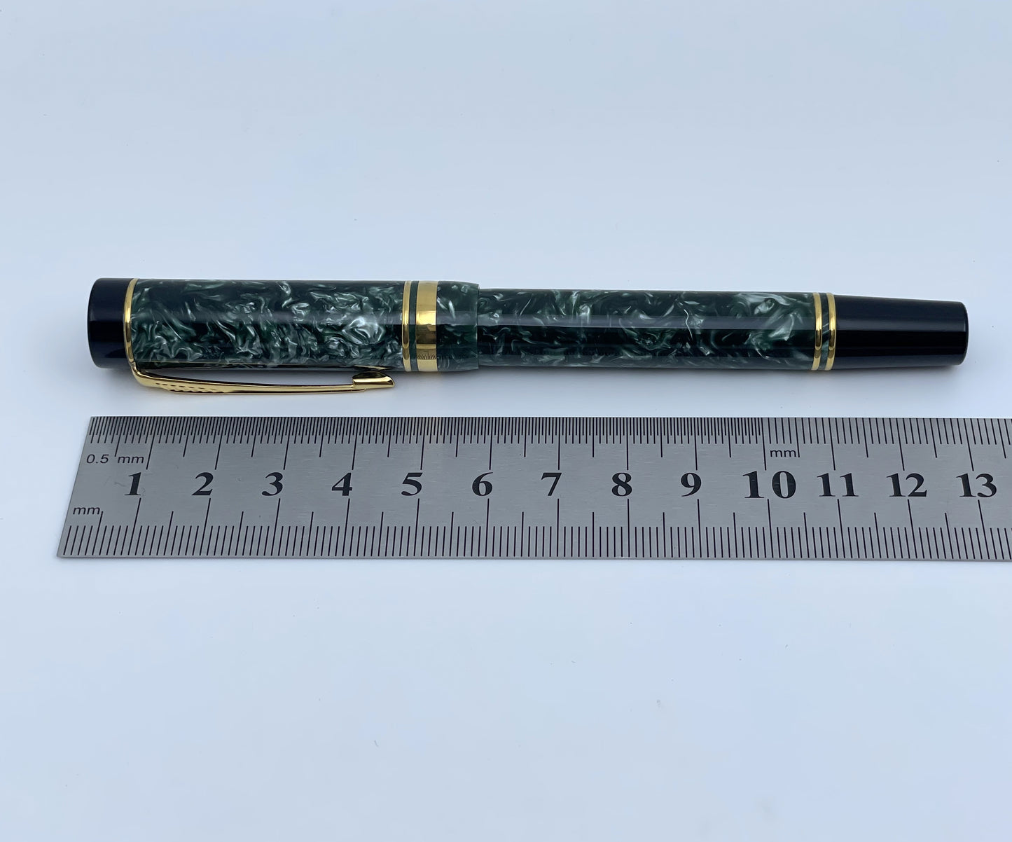 Parker Duofold International Green Marble Fountain Pen