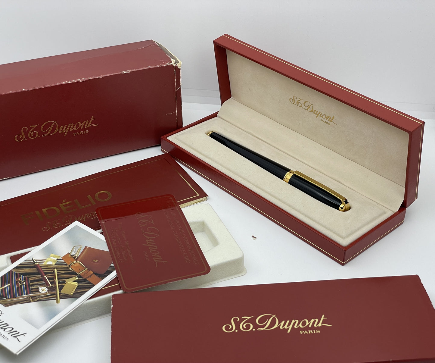 S.T. Dupont Fidelio Black Lacquer Fountain Pen