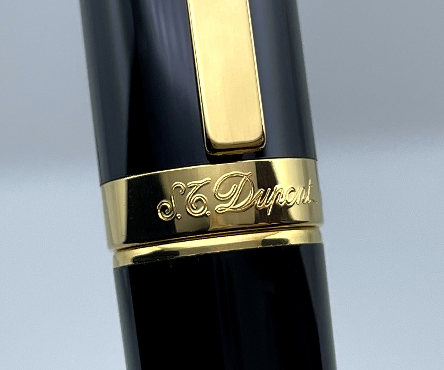 S.T. Dupont Fidelio Black Lacquer Fountain Pen