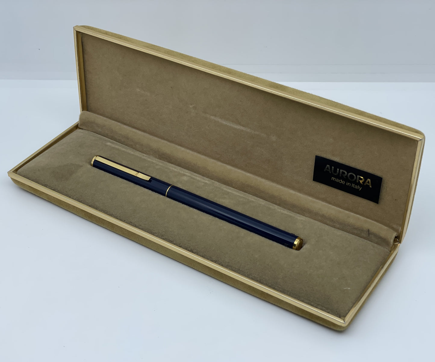 Aurora Hastil Night Blue Lacquer Fountain Pen