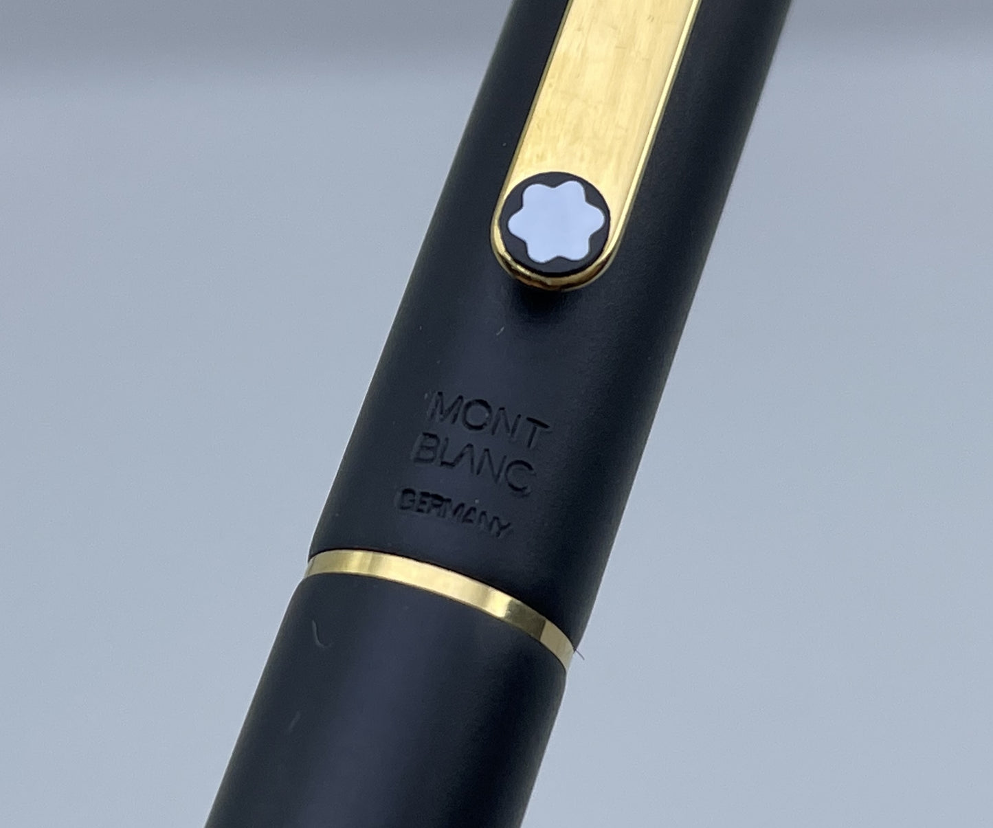 Montblanc Slim Line Gold Plated Fountain Pen